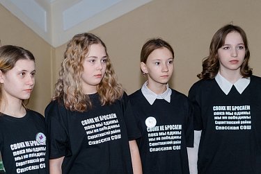 Школьные герои в Доме Советов